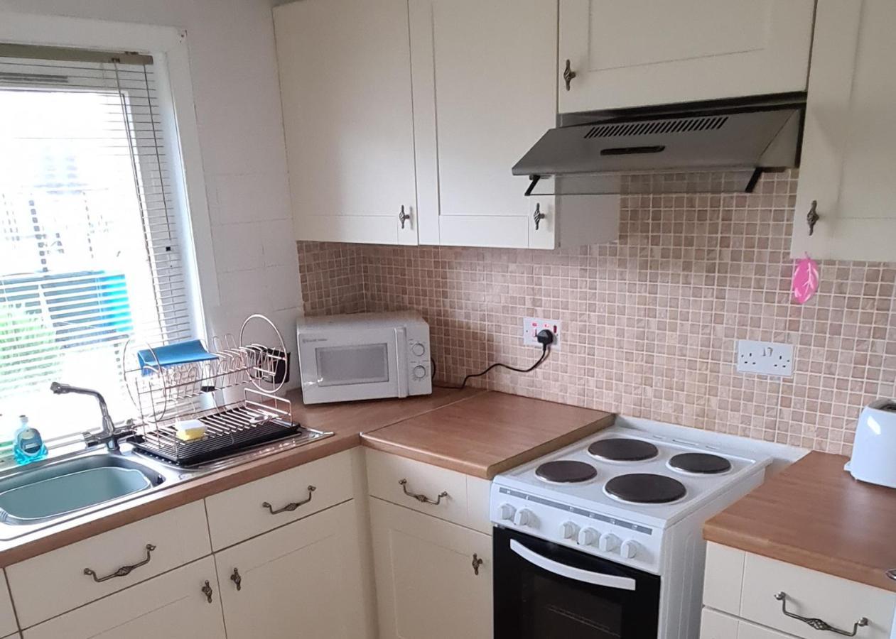 Beautiful 2-Bed Apartment In Campbeltown Exterior photo
